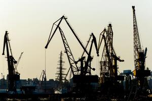 За словами заступника міністра, для економіки України функціонування морських портів – головний елемент стабільності та зростання