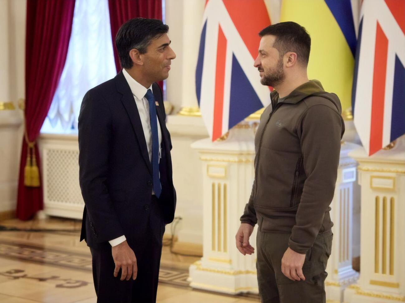Зеленський проінформував Сунака про ситуацію на фронті