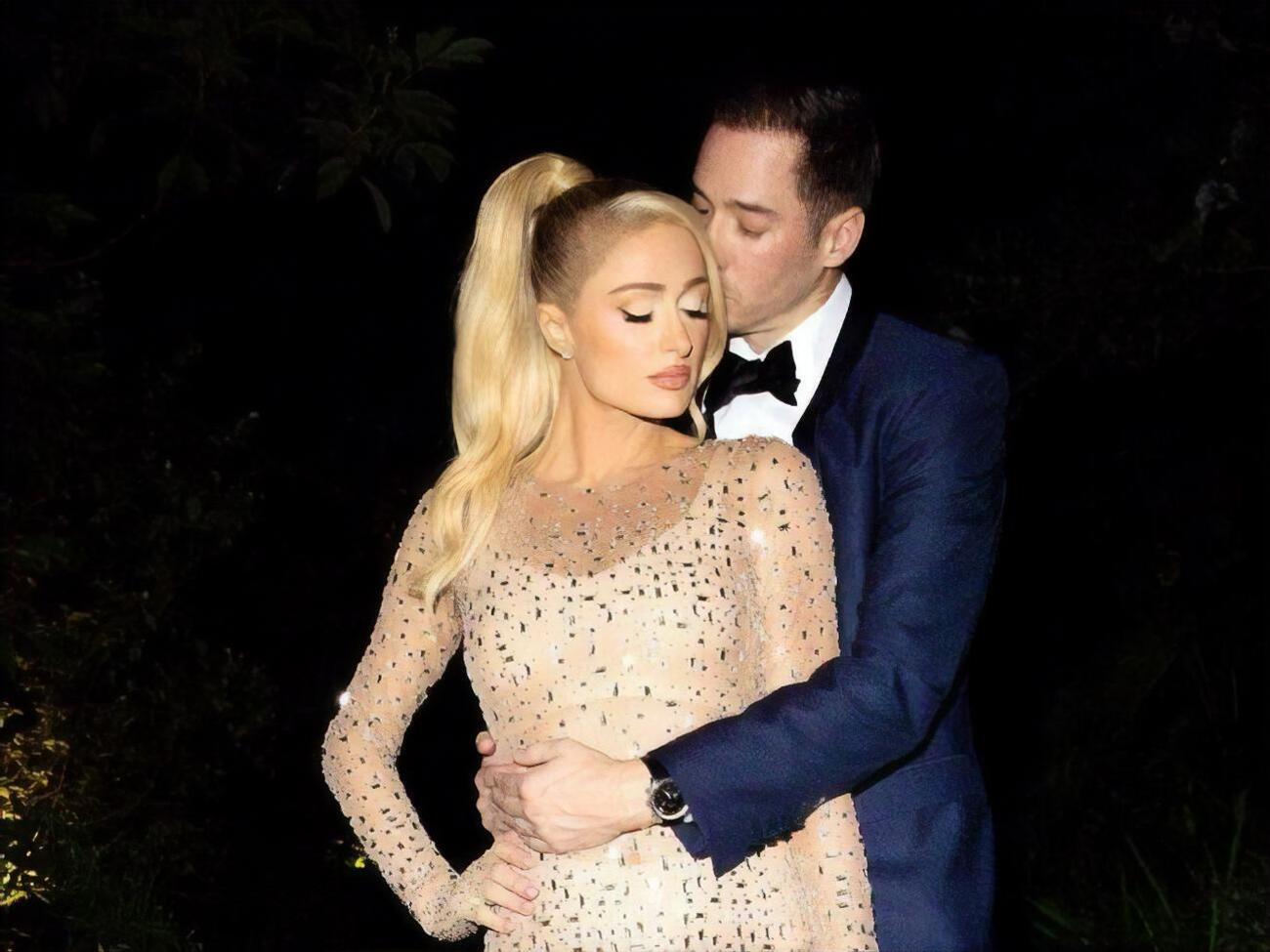 Хилтон и Реум поженились осенью 2021 года