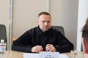 Шкарлет обіймає посаду міністра з грудня 2020 року