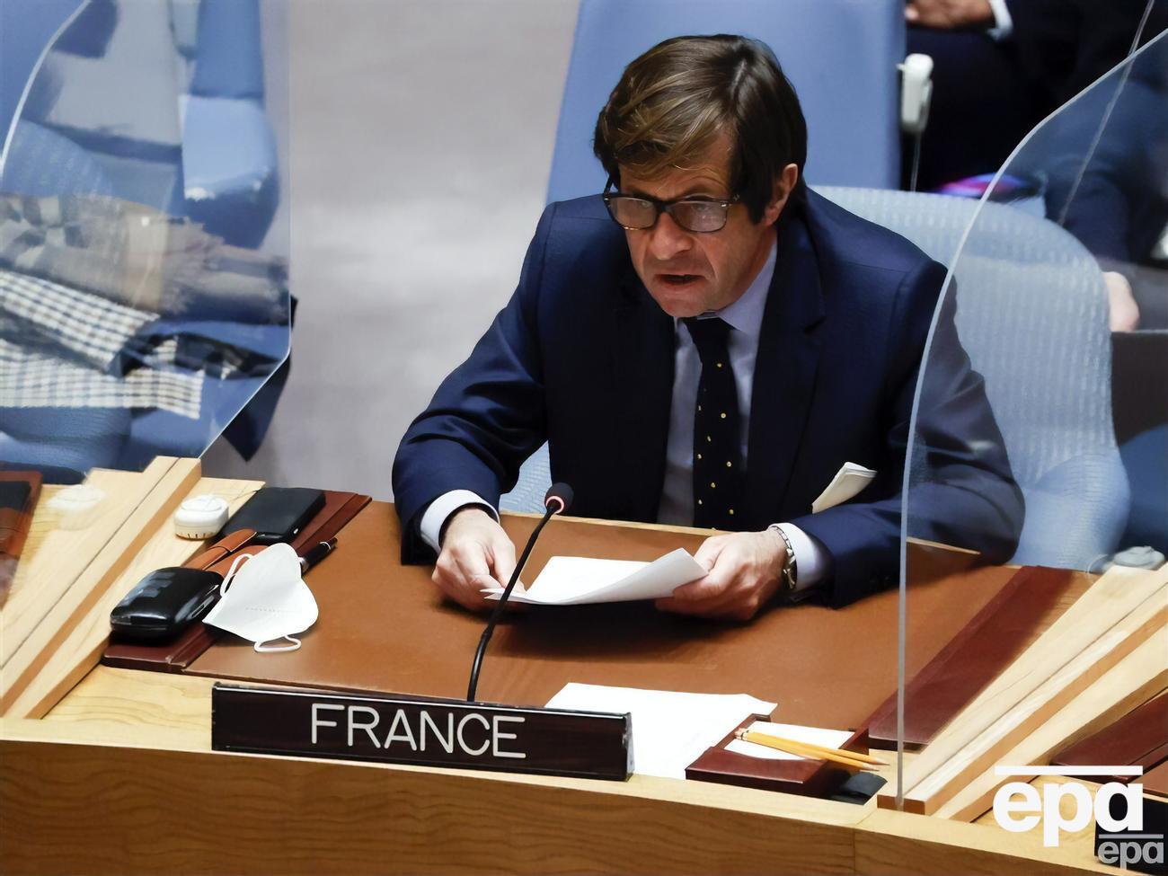 Де Ривьер подчеркнул необходимость привлечения к ответственности тех, кто причастен к преступлениям против Украины в рамках российской агрессии