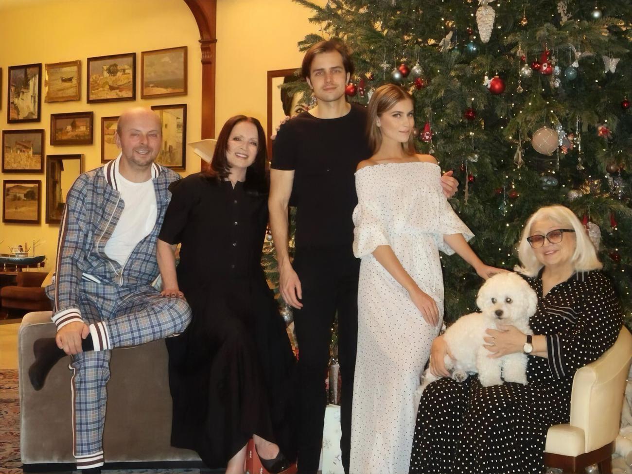 Теща Євдокименка (праворуч) померла 17 березня