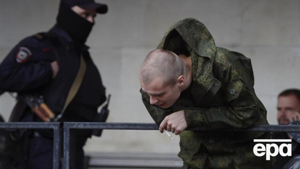 Новый закон, внесенный в Госдуму, заставит служить российских студентов