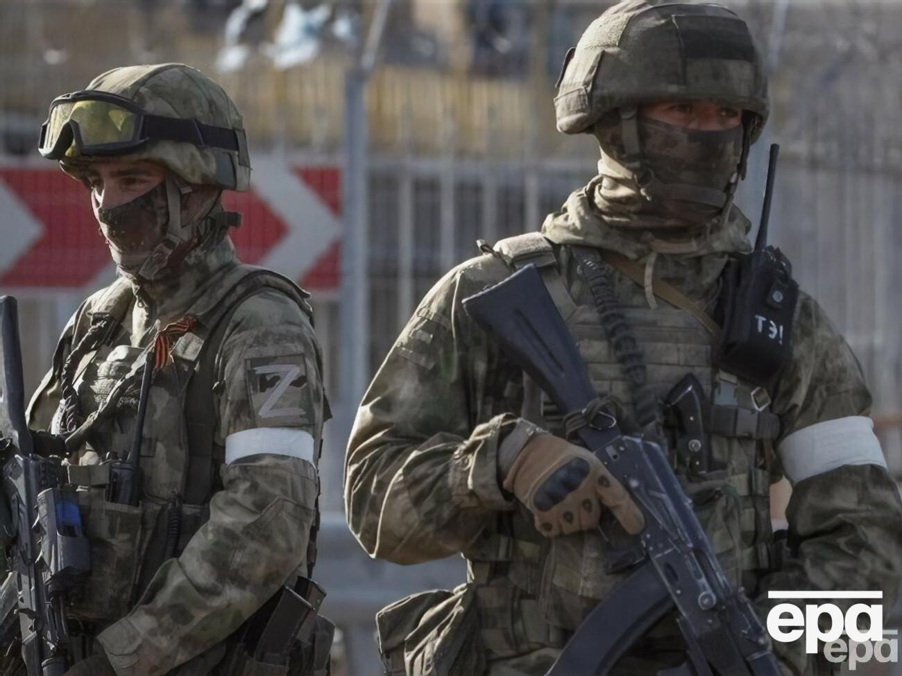 Окупанти влаштовують обшуки в будинках місцевих жителів і вивозять цінні речі, розповіли в ОВА