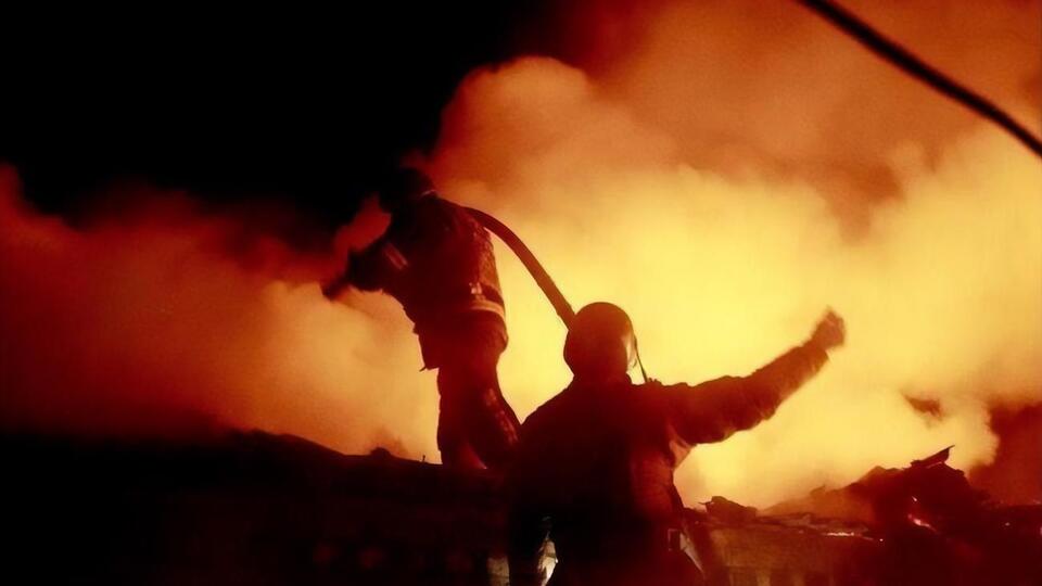 Пожар еще продолжается, но уже локализован