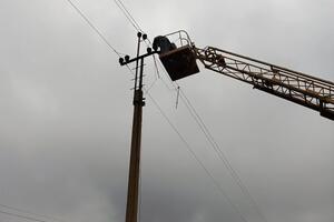 Особливо складна ситуація на лиманському, бахмутському, авдіївському, мар'їнському та шахтарському напрямках, зазначили у компанії