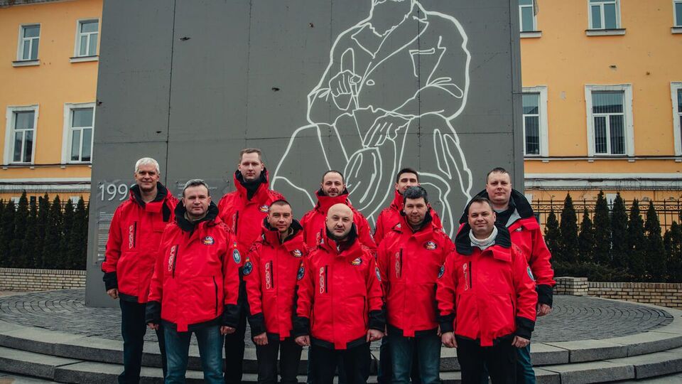 В Антарктику вирушило 14 людей, із них дев'ятеро науковців