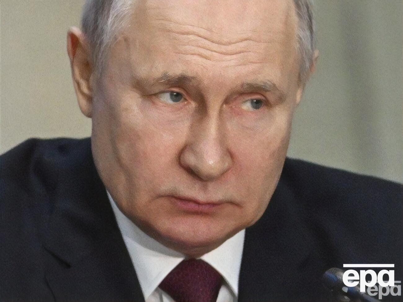 По словам Хана, Путин (на фото) может оказаться в суде даже при том, что Россия не ратифицировала Римский статут