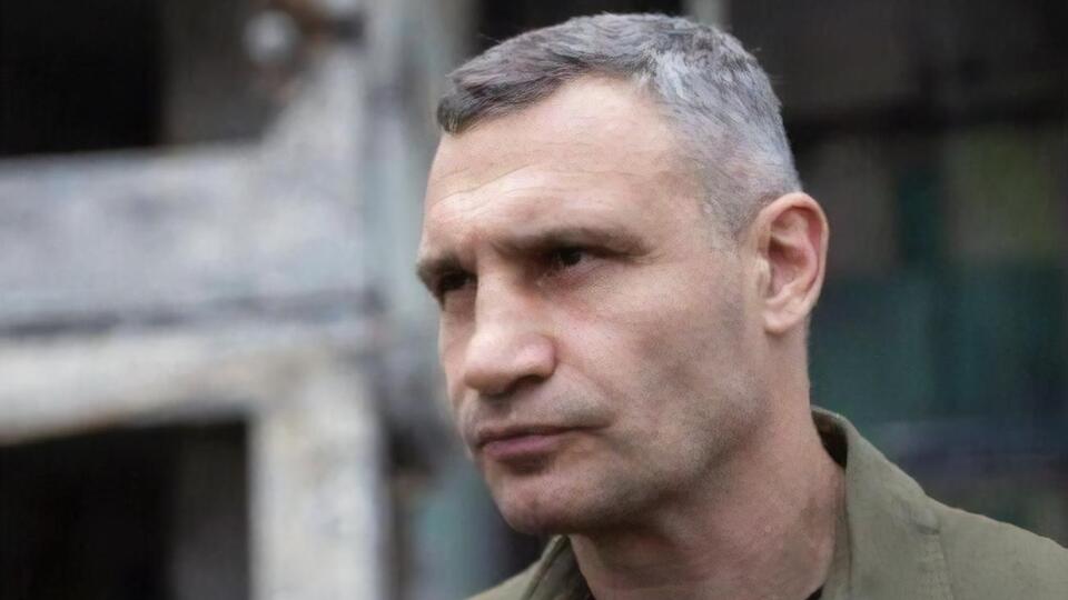 Кроме мэра Киева Виталия Кличко, силовикам рекомендуют провести обыски у его ближайшего окружения, утверждает Александр Черненко
