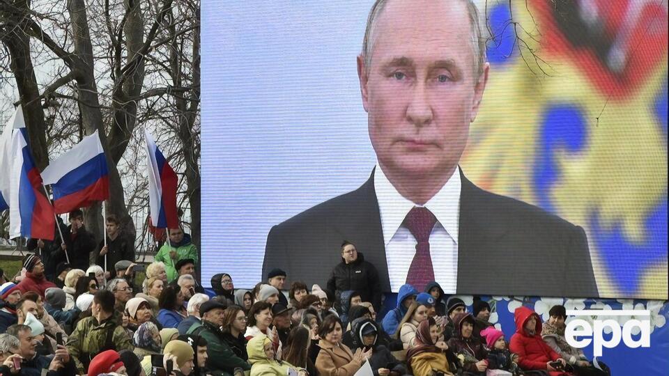 У Кремлі заявляли, що Путін приїжджав до окупованого Маріуполя вночі