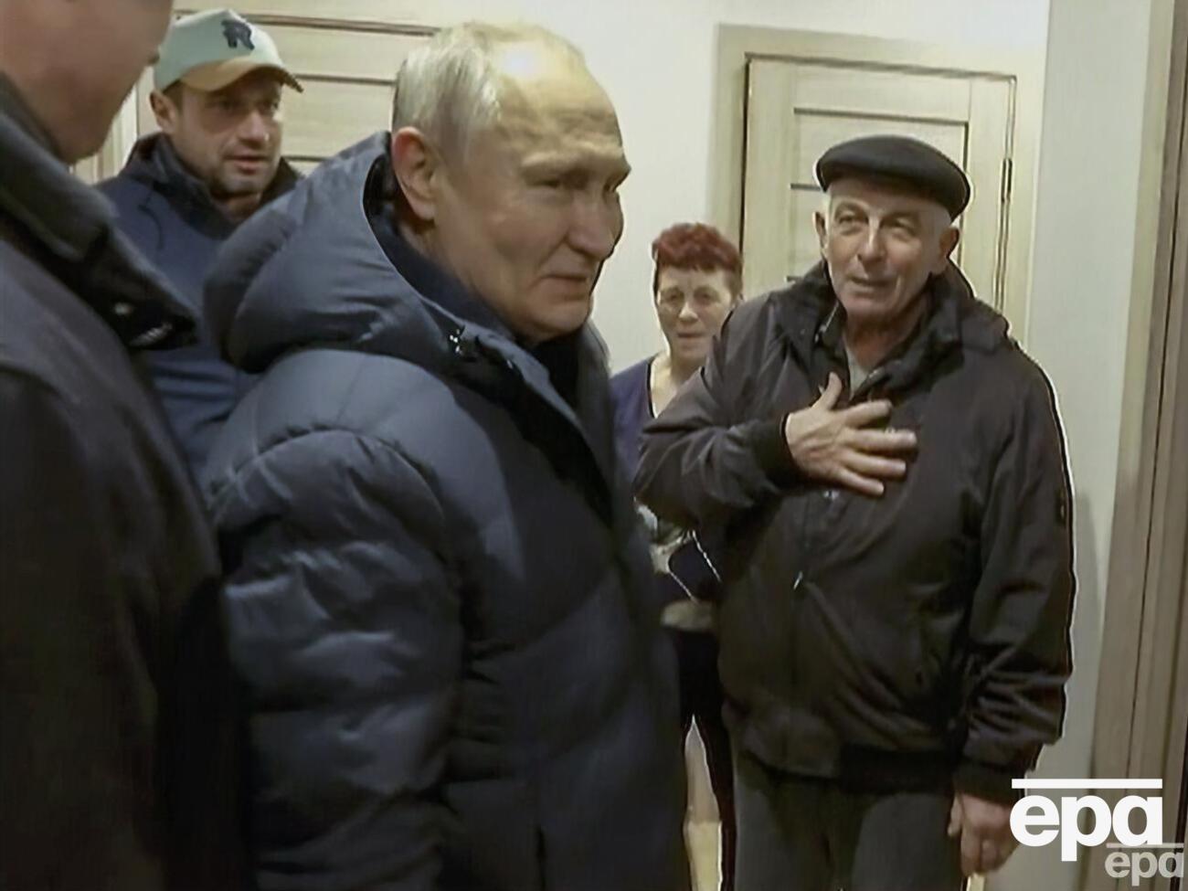 Путин посетил Мариуполь, как вор, &ndash; под покровом ночи, заметили в украинском военном ведомстве