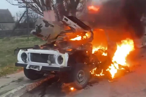 Неподалеку от Олешек взорвалась "Нива", в которой ехала семья "командира взвода ППС"