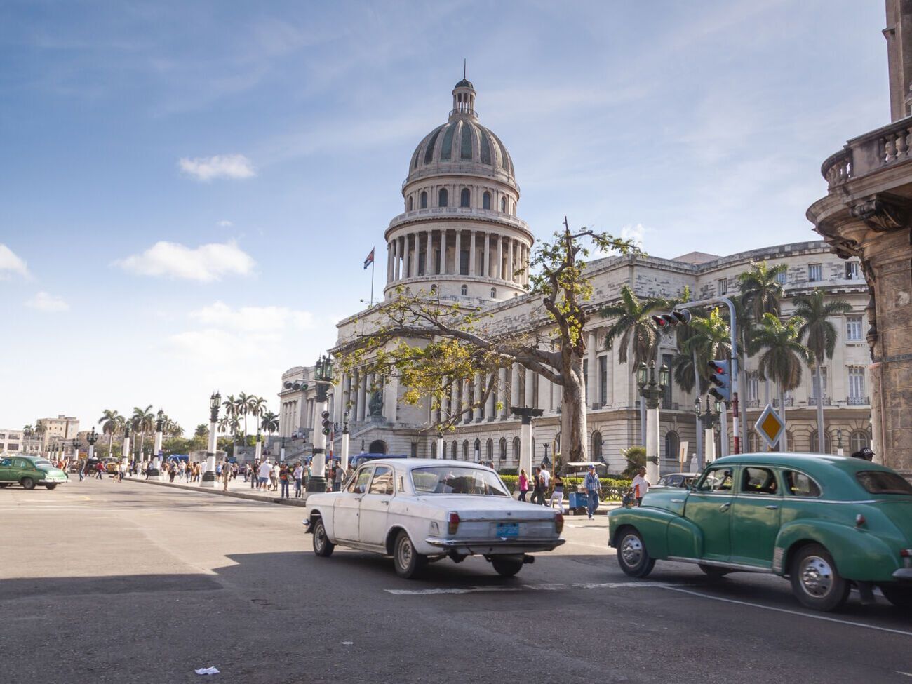 Первые сообщения о "гаванском синдроме" касались официальных лиц США на Кубе в 2016 году