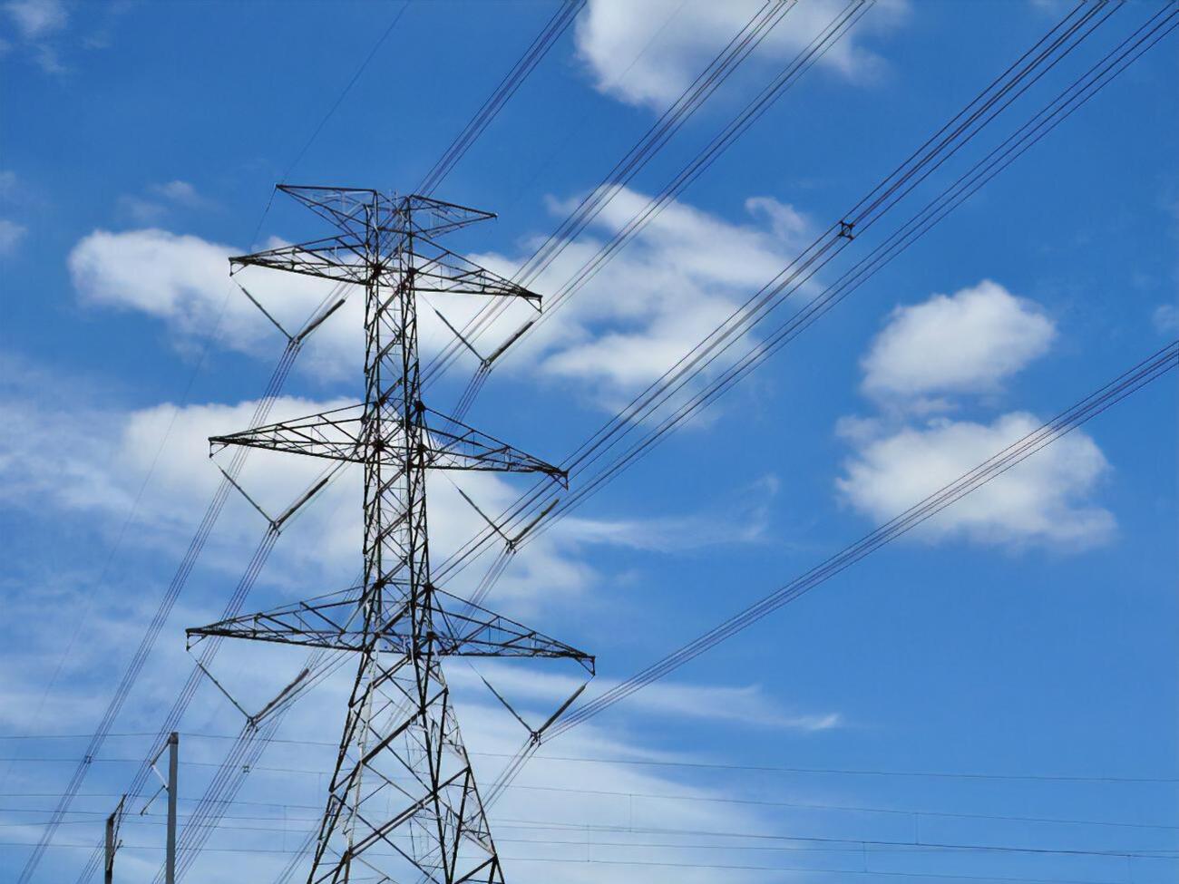 Украинское производство и незначительный импорт сейчас дают достаточно электроэнергии, чтобы покрыть потребление, говорят в "Укрэнерго"&nbsp;