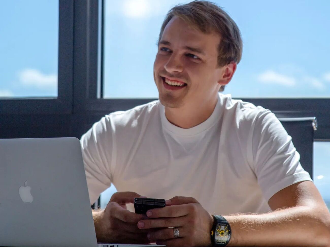 Володимир Носов: Це правильний курс. Я радий, що кожен день знання про крипти в Україні стають дедалі доступнішими і влада це підтримує