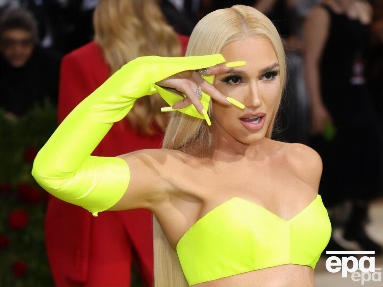 Артистка часто делится в микроблоге снимками своего маникюра, экспериментируя с длиной ногтей и дизайном