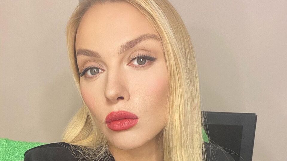 Полякова: Жаль, что мы не смогли взять хотя бы те деньги, которые в него вложили, но просто продавали, чтобы не иметь ничего общего с Россией