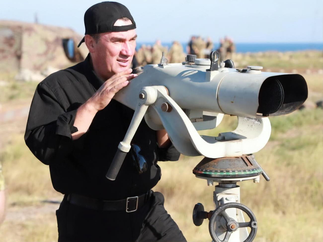 Данилов: Круг лиц, которые склоняются над картами, крайне ограничен