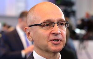 Кириенко приказал всем своим подчиненным в администрации президента РФ перейти с iPhone на другие смартфоны