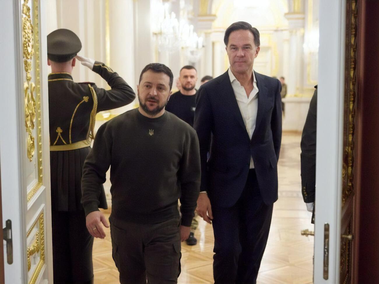 Зеленский рассказал, что обсудил с Рютте "практическую реализацию" украинской формулы мира