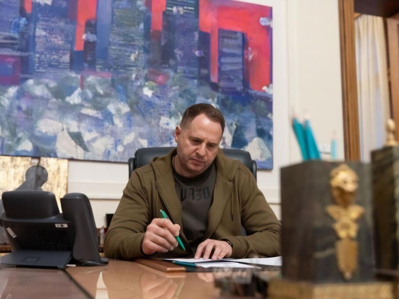 Ермак (на фото) проинформировал Салливана о текущей ситуации на фронте в войне РФ против Украины, отметили в ОПУ