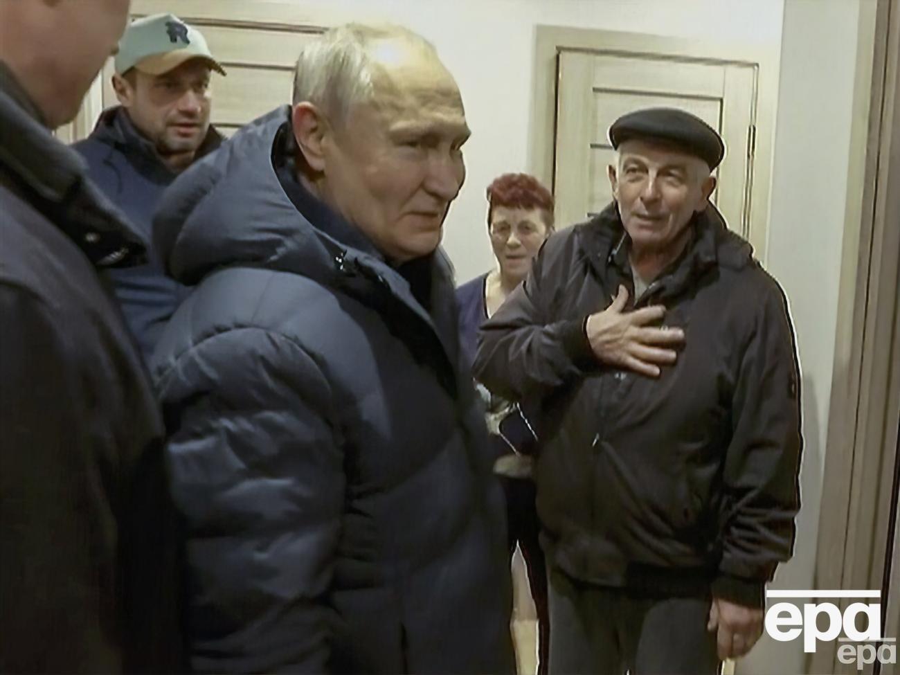 Відео зустрічі Путіна з населенням окупованого Маріуполя зазнало цензури