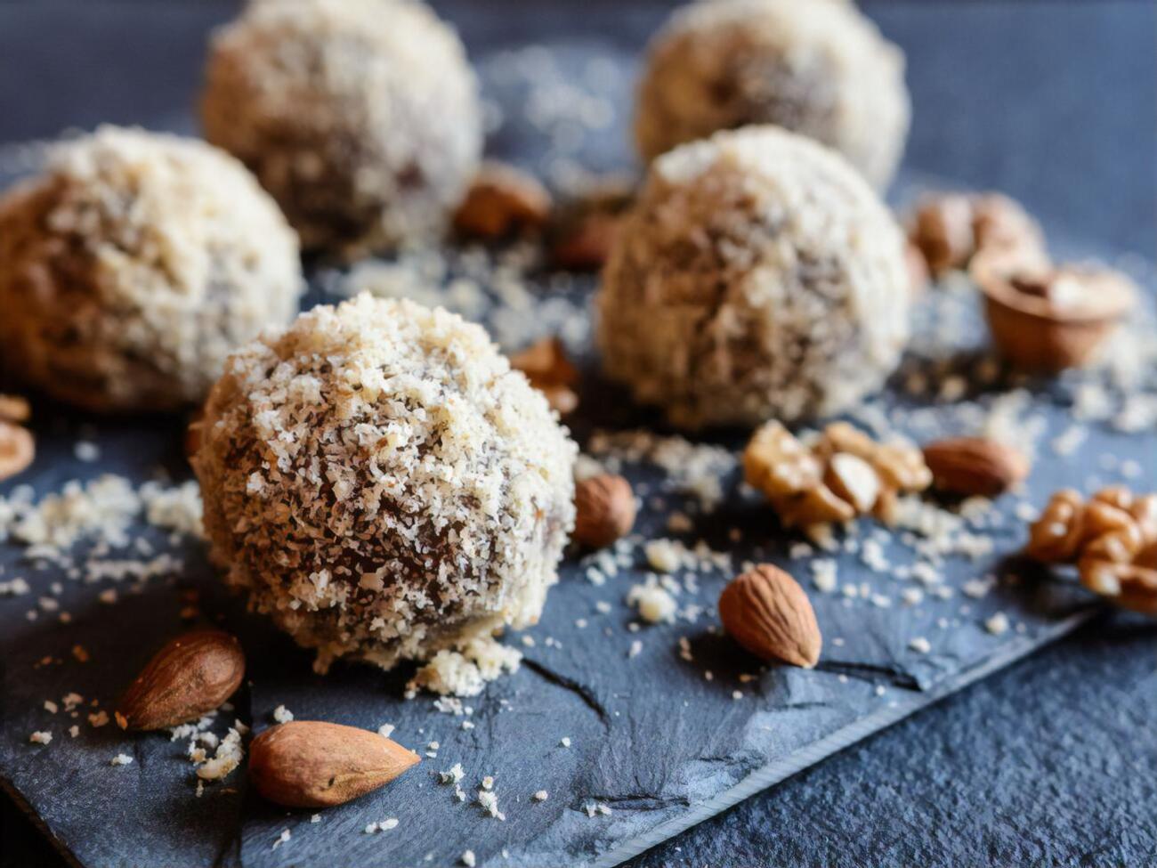 Готові тістечка потрібно залишити в холодильнику на дві-три години