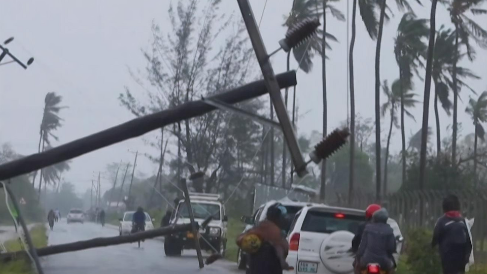 Циклон вызвал сильные штормы