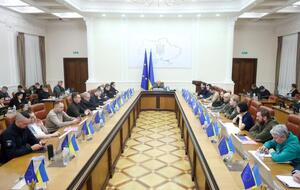 Украина стремится построить "один из мощнейших оборонно-промышленных комплексов в мире", отметил на заседании Кабмина Шмыгаль
