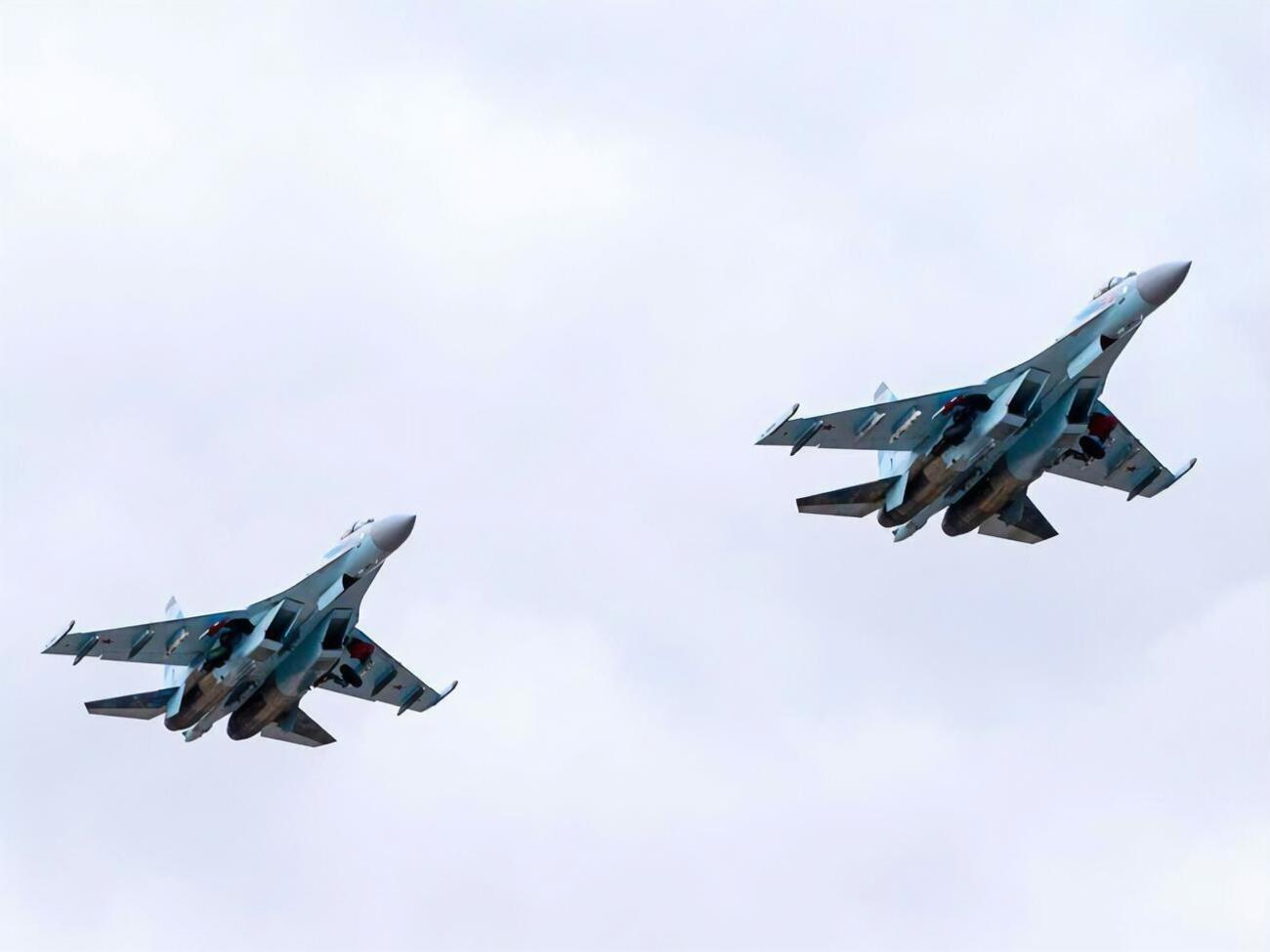 Ракети Х-59 випустили російські винищувачі Су-35 з акваторії Чорного моря, зазначило командування ПС ЗСУ