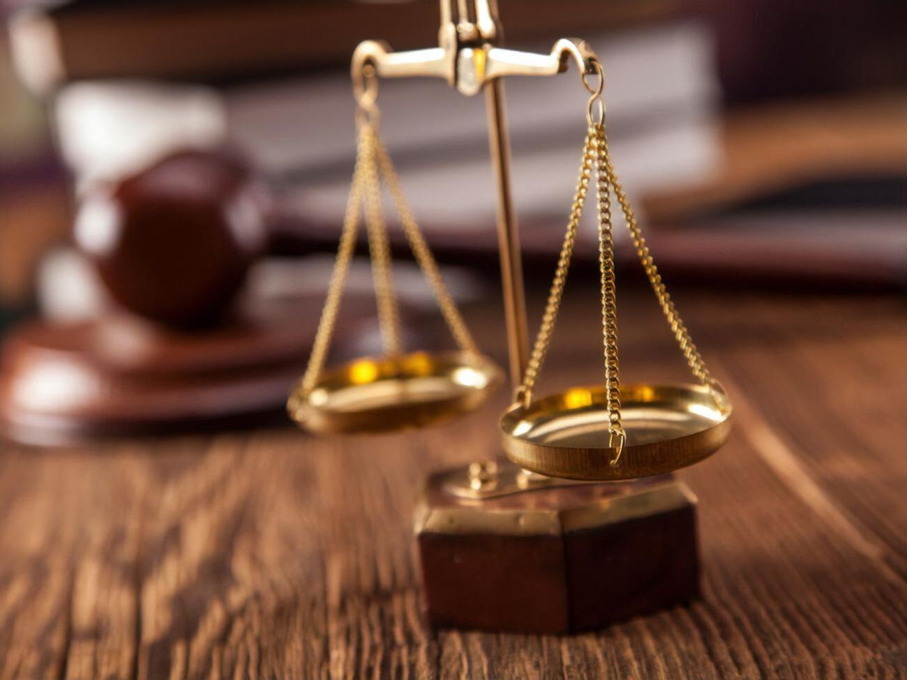 Суд смягчил меру пресечения Лозинскому