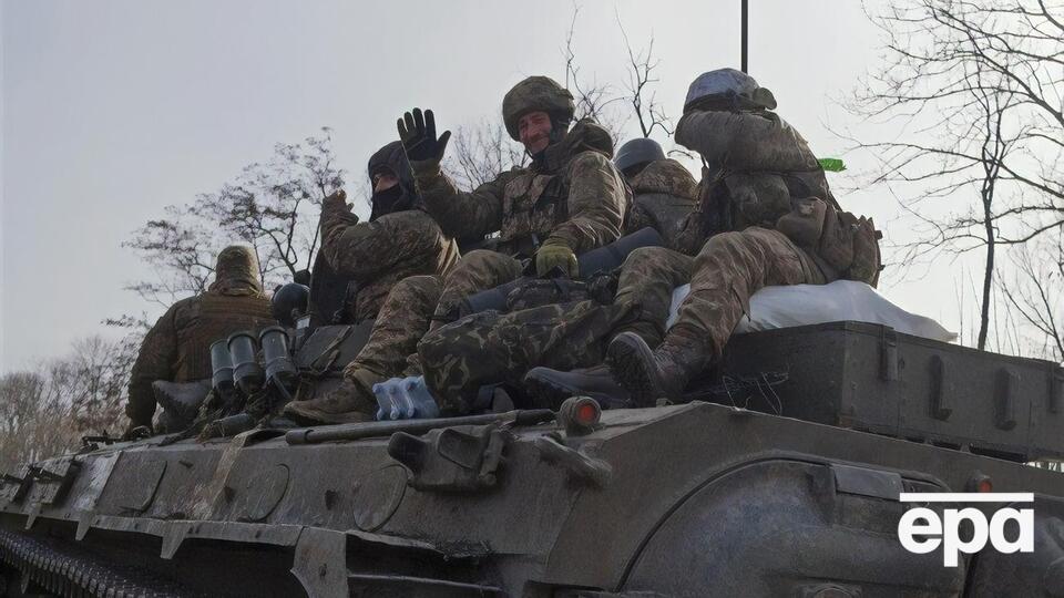 Українські захисники не лише й далі обороняють Бахмут, а й, за даними британської розвідки, організували контратаку
