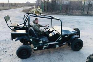 Изготовлением и поставкой багги занимаются активисты, волонтеры и представители отдельных военных объединений