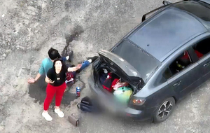 Військові вивели жінку із зони бойових дій за допомогою дрона