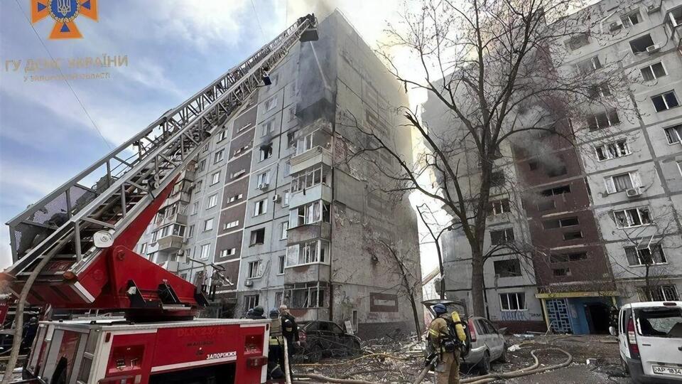 По предварительным данным, удар по Запорожью оккупанты нанесли из РСЗО