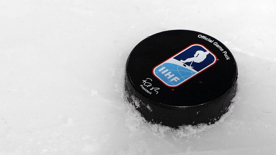Россию и Беларусь IIHF отстранила через четыре дня после начала полномасштабной войны в Украине