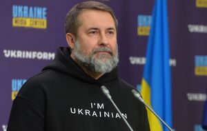 Гайдай показал карты, которые оккупанты выдали школьникам