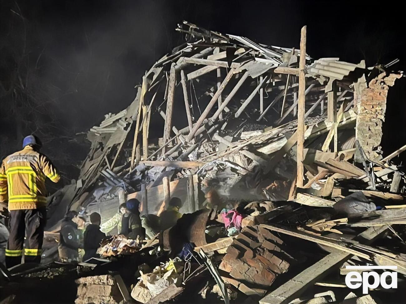 На месте прилета работают правоохранители