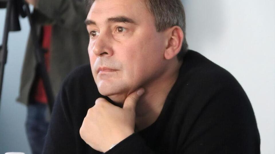 Добродомов зазначив, що антикорупційний досвід роботи в журналістиці й у парламенті дасть йому змогу "зупинити будь-які, навіть найхитромудріші схематози"