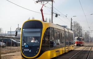 Трамвай обладнано для маломобільних людей і пасажирів з особливими потребами