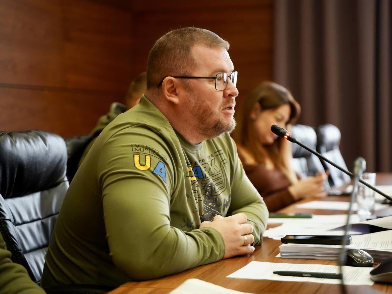 В области стартовала посевная, рабочие выходят рано утром в поля, поэтому необходимо изменить промежуток времени, в течение которого запрещено передвижение, пояснил Лунин