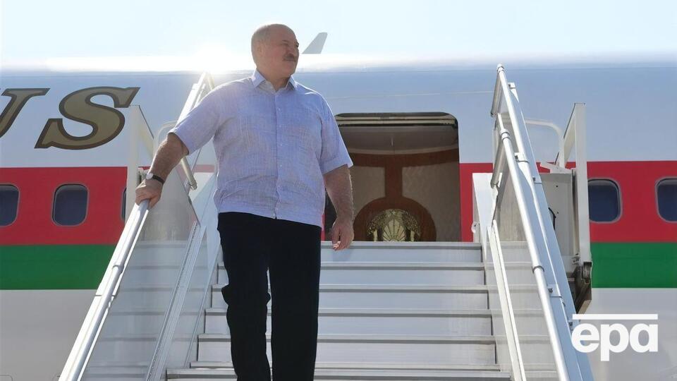 Під обмеження потрапив Boeing 737, яким користуються Лукашенко та його родичі