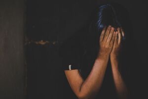 Сексуальне насильство часто чинили під час тримання під вартою цивільних осіб, повідомила Богнер