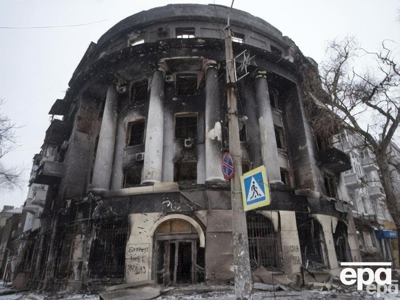 После захлебнувшегося наступления на Бахмут россияне, вероятно, переходят к обороне, выяснила британская разведка