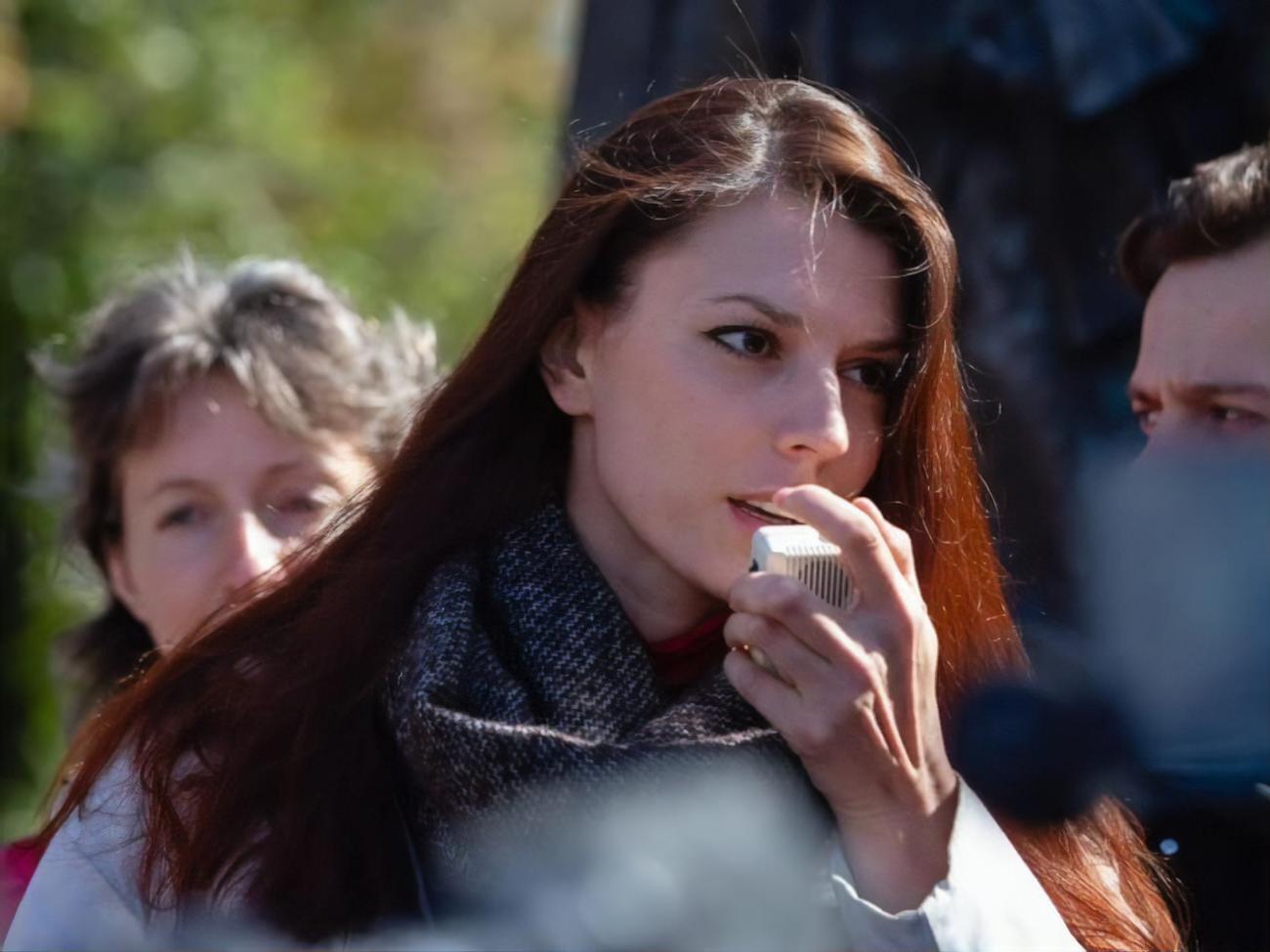 Вихарева баллотировалась в Мосгордуму, после чего, проиграв выборы провластному кандидату, занималась общественной деятельностью