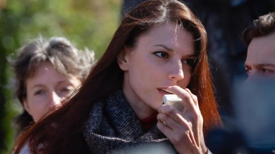 Віхарева балотувалася у Мосміськдуму, після чого, програвши вибори провладному кандидату, займалася громадською діяльністю