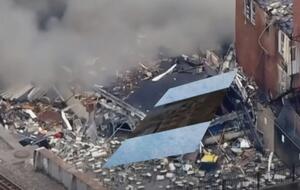 Одно из зданий фабрики было полностью разрушено