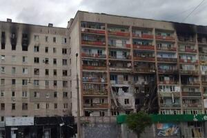 За даними місцевої влади, російські обстріли пошкодили інфраструктуру Сєвєродонецька більше ніж на 80%