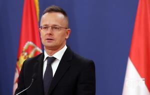 Сийярто утверждает о существовании "опасности" для венгерских школ на Закарпатье