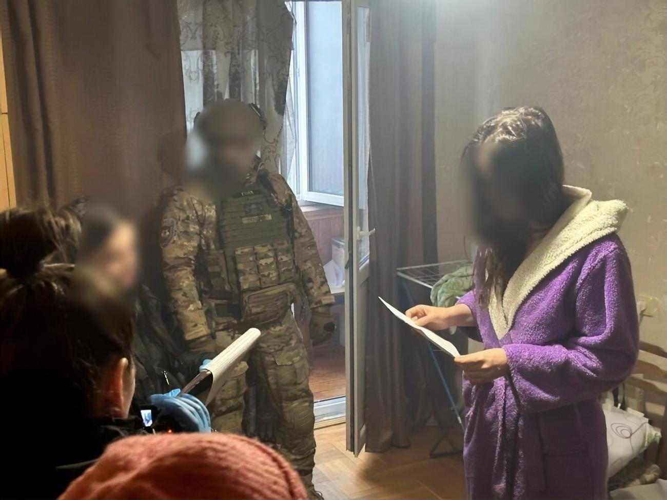 35-летняя украинка придумала, как отравить "бывших" таллием при помощи алкоголя, "выигранного" в ходе фейкового розыгрыша